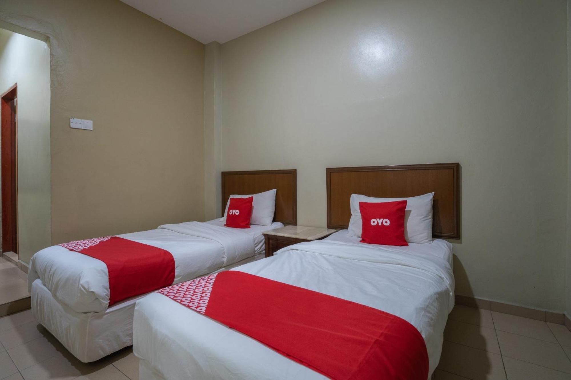 De Clinique Hotel Kampong Pasir Bogak Extérieur photo