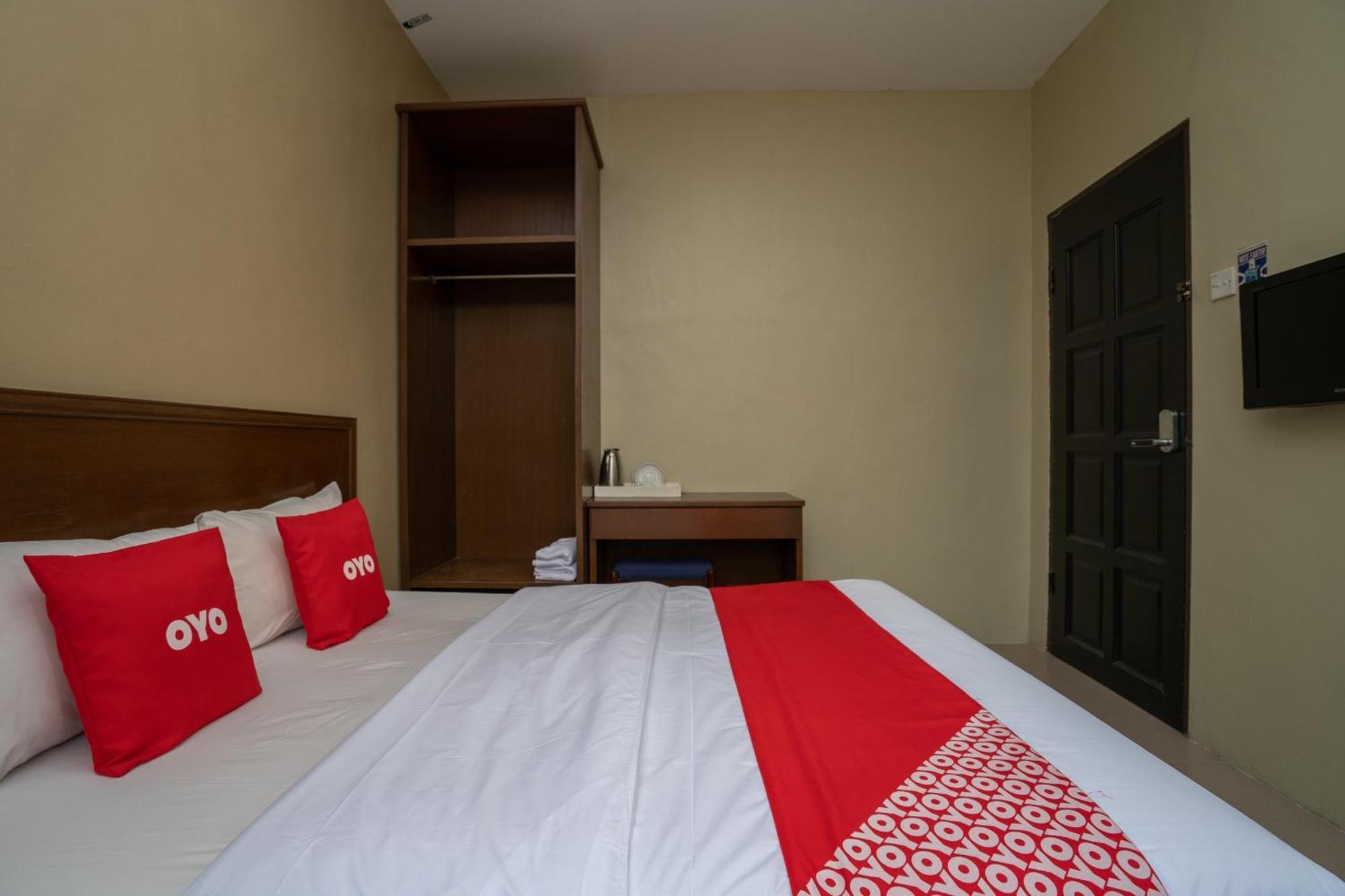 De Clinique Hotel Kampong Pasir Bogak Extérieur photo
