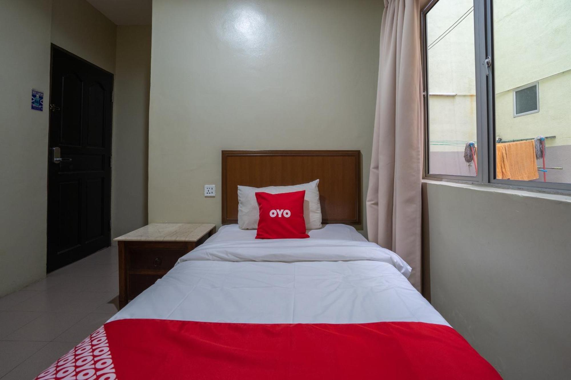 De Clinique Hotel Kampong Pasir Bogak Extérieur photo