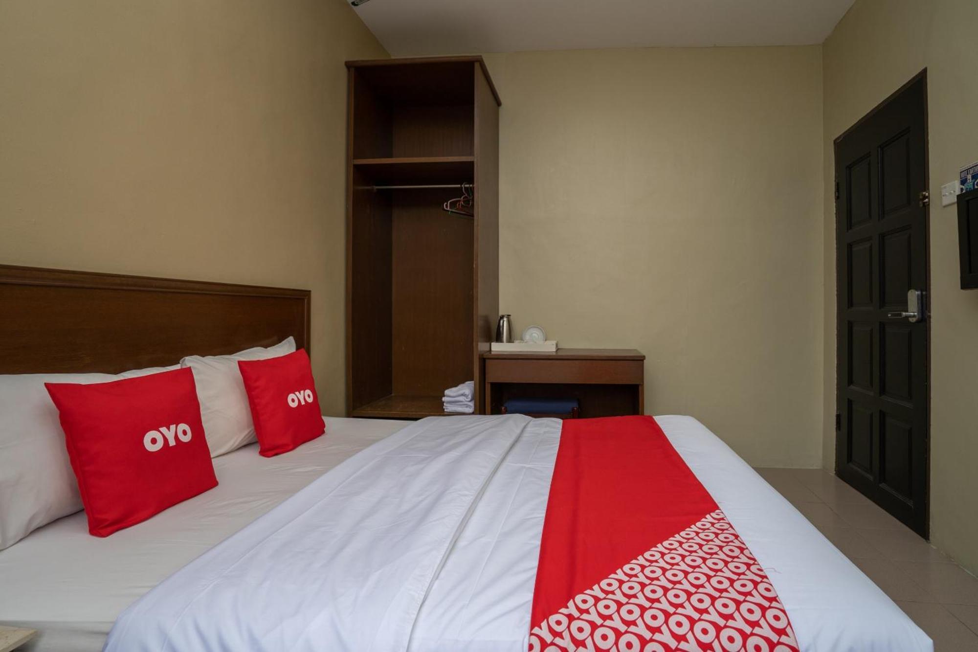 De Clinique Hotel Kampong Pasir Bogak Extérieur photo