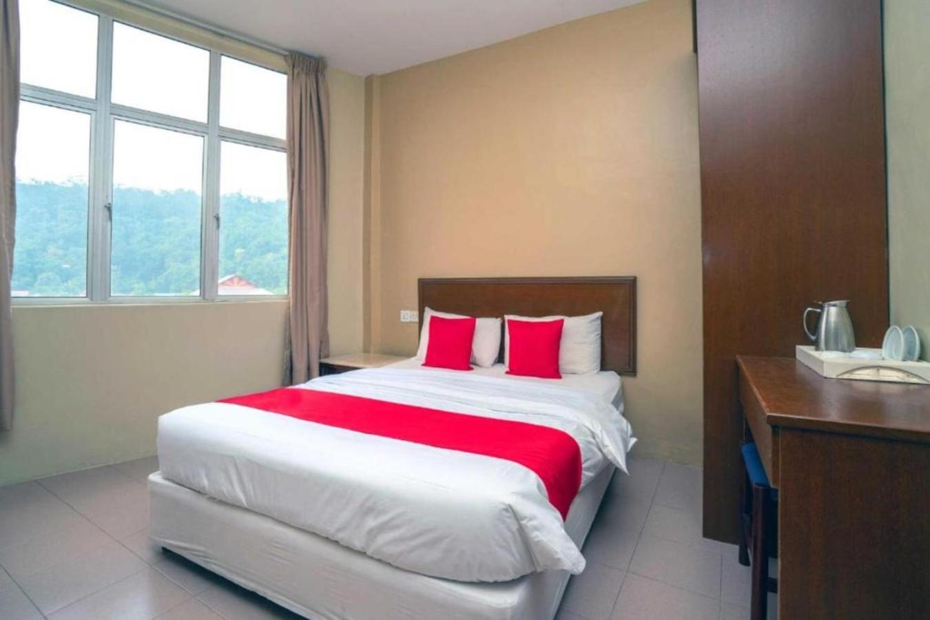 De Clinique Hotel Kampong Pasir Bogak Extérieur photo